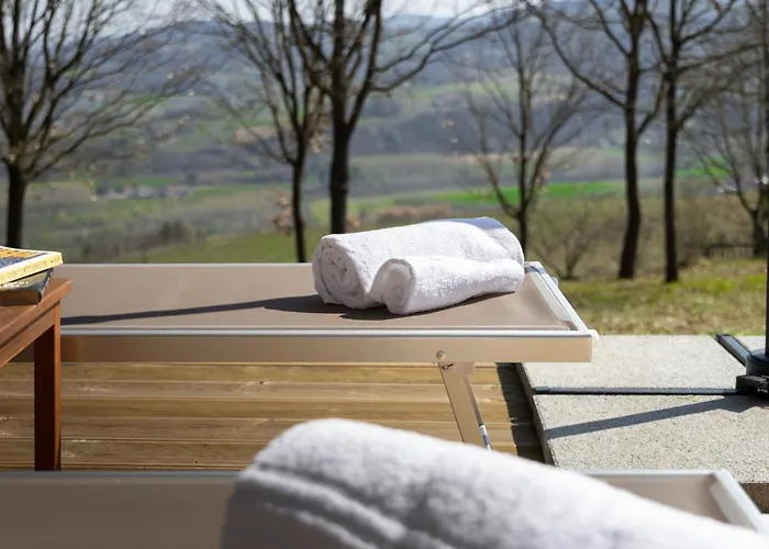 Vineyard Retreat – Private Spa Silence in La... Casa vacanze